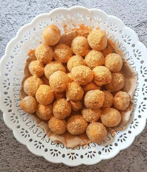 Saya makan nasi rendang