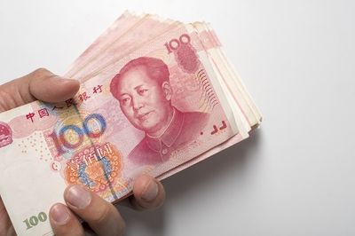 Strategi di Tengah Perang Tarif Global, China Perkuat Yuan Geser Dominasi Dolar AS