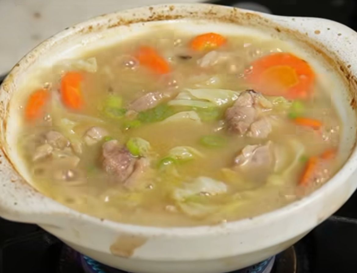 Makanan Enak dan Bergizi Makanan Enak dan Bergizi Makanan Enak dan Bergizi